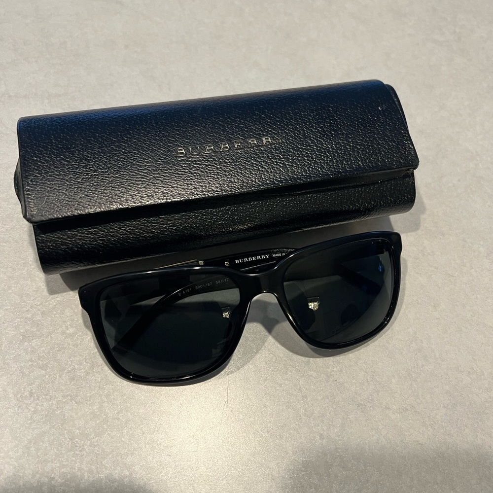 Burberry Black Sunglasses with Leather Case